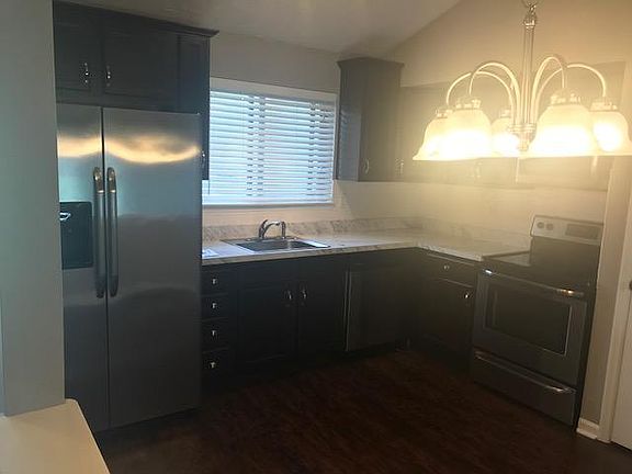 2nd image of 3348 Featherston Dr