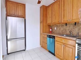 74-39 220th St #1, Oakland Gardens, NY 11364