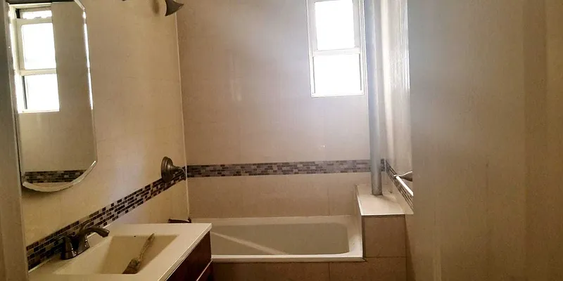 Rented by Evergreen Apartments BK | media 74