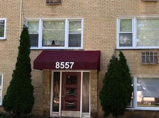 8557 Niles Center Rd APT 1, Skokie, IL 60077