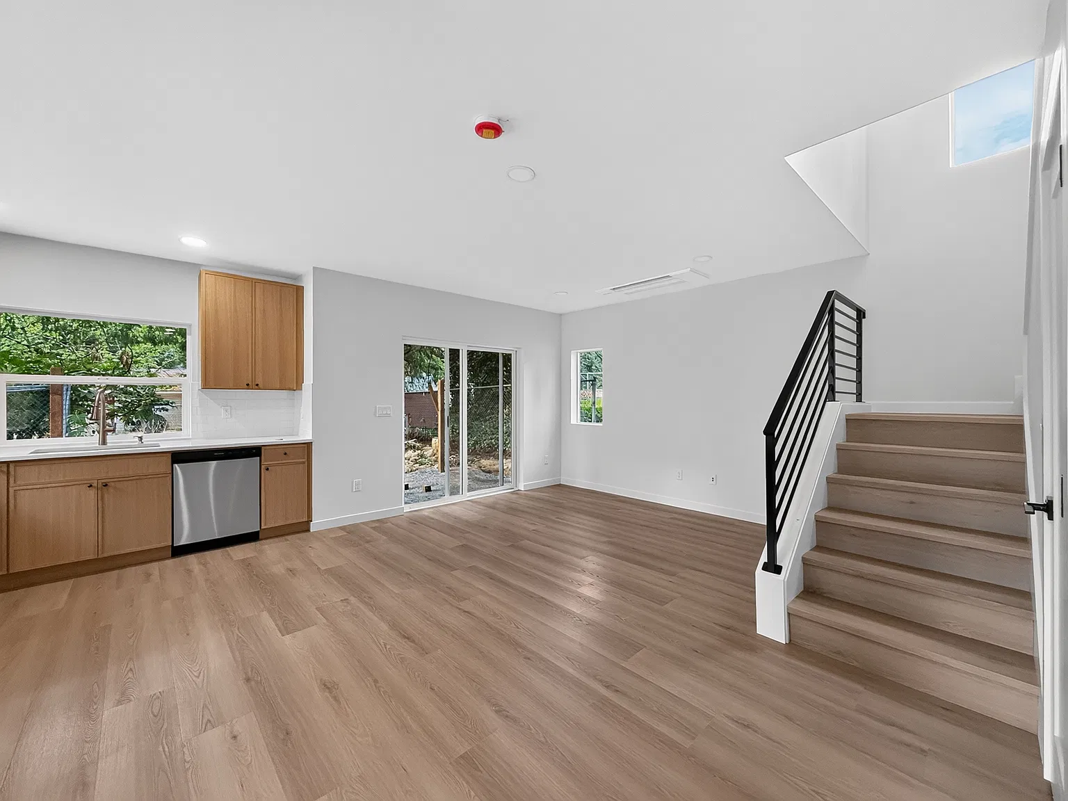 328 NE 125th St, Seattle — Photo 4