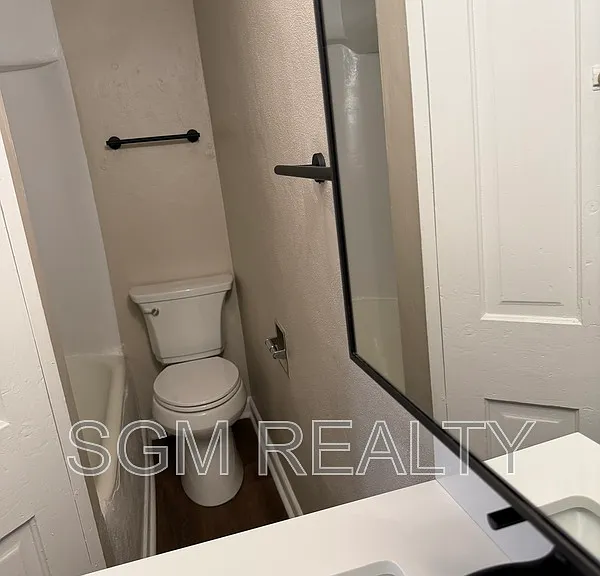 316 W Mill St #3 — Photo 7