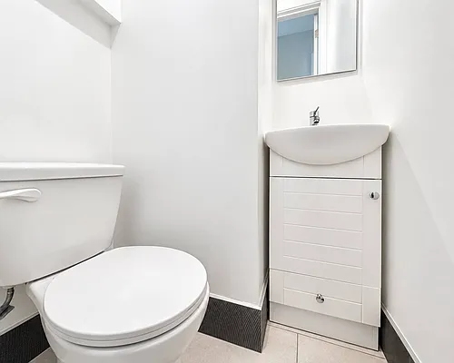 Bathroom, photo 2