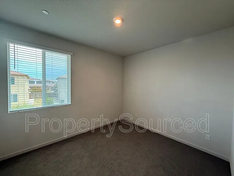 2957 Mokelumne Ct — Photo 39