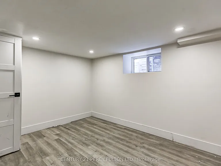 1989 Davenport Rd #1 — Photo 15