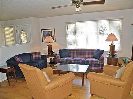 4th image of 3128 Datura Dr