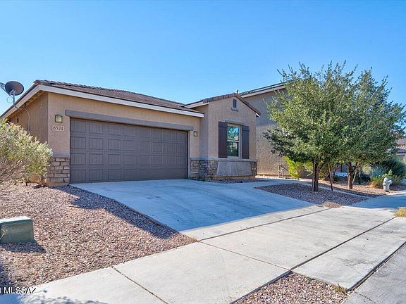 3rd image of 6574 E Via Jardin Verde