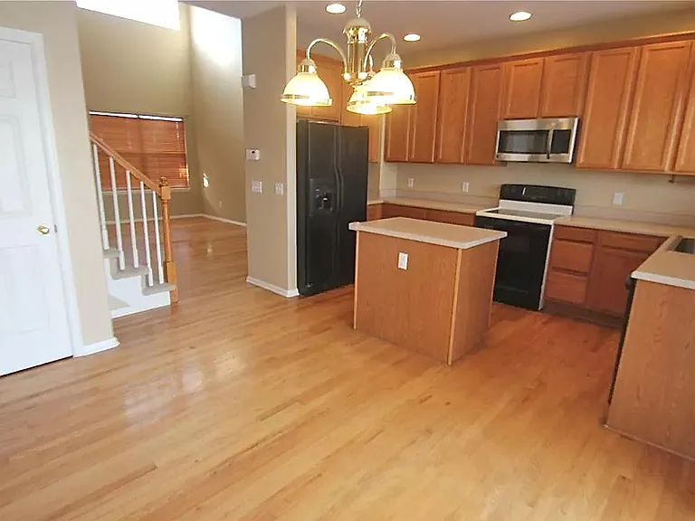 3837 Garnet Way — Photo 5