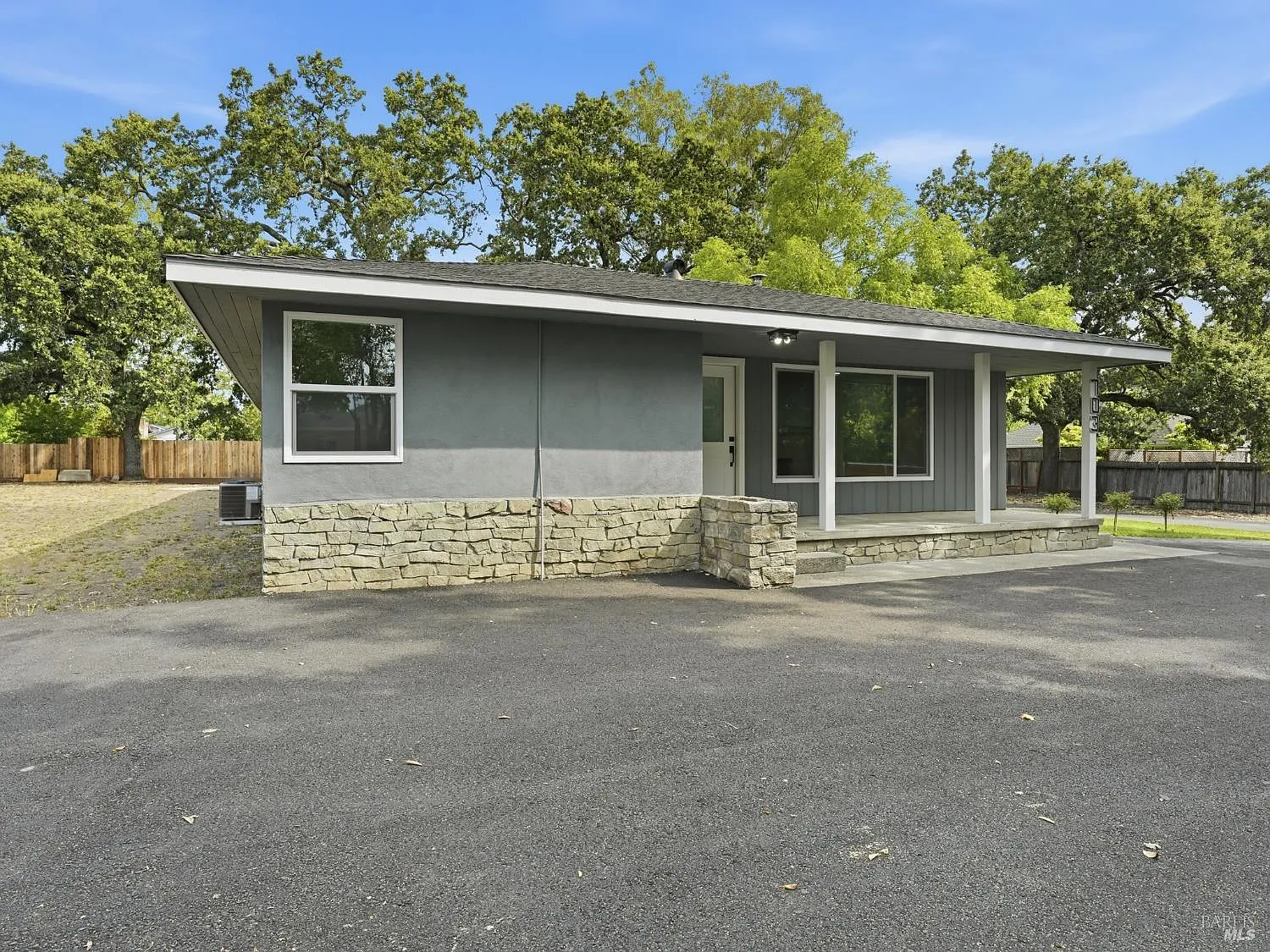 703 Verano Avenue - Photo 10