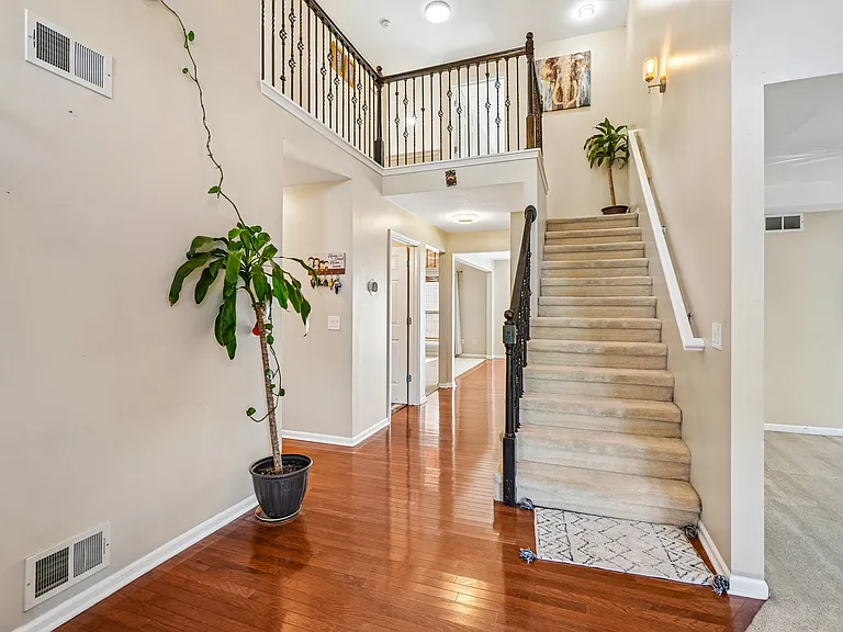 16304 Mulberry Way — Photo 5