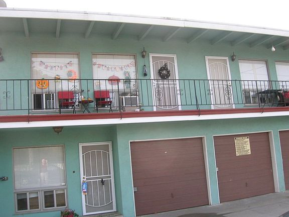 2nd image of 2950 E Colorado St APT 3