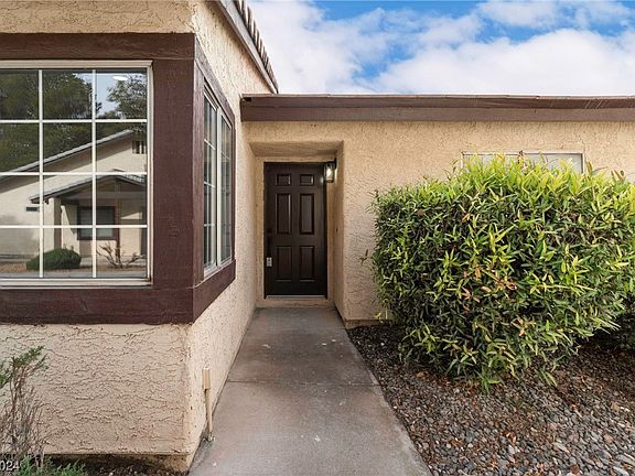 4th image of 4449 Live Oak Dr #0