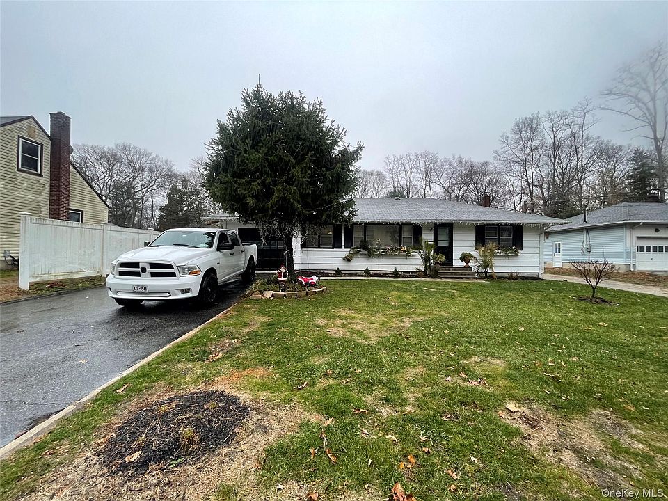 1st image of 30 Oakcrest Avenue