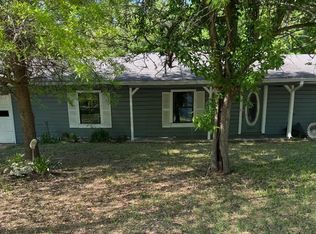 2407 Hickory St, Kilgore, TX 75662