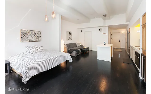 Sold by Douglas Elliman | media 18