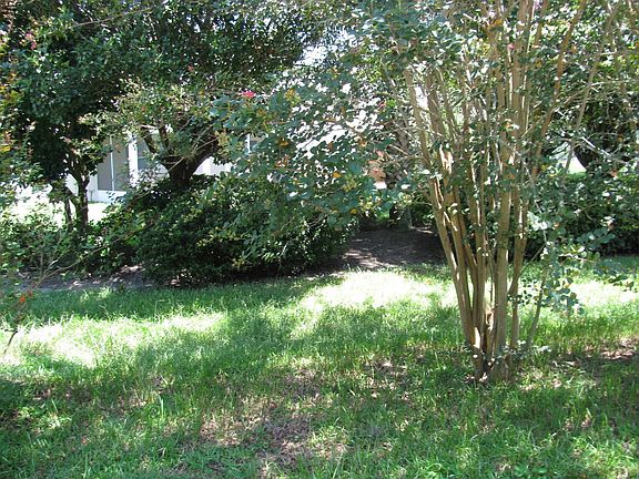 4th image of 9073 SW 82nd Ter Unit B