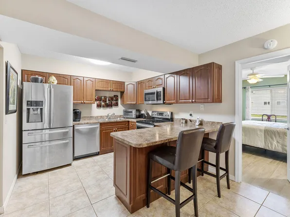 112 SE Village Drive #112, Port St Lucie, FL 34952