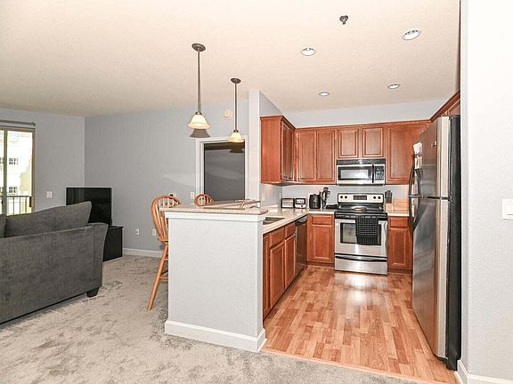 4th image of 4130 S Lake DRIVE #278