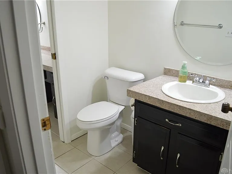 1280 Kentshire Dr — Photo 13