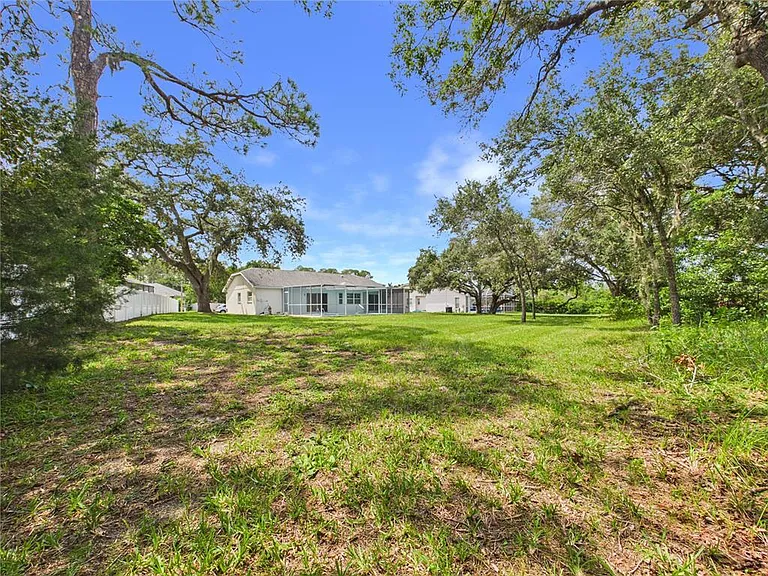 9434 Holnwon Ct — Photo 38