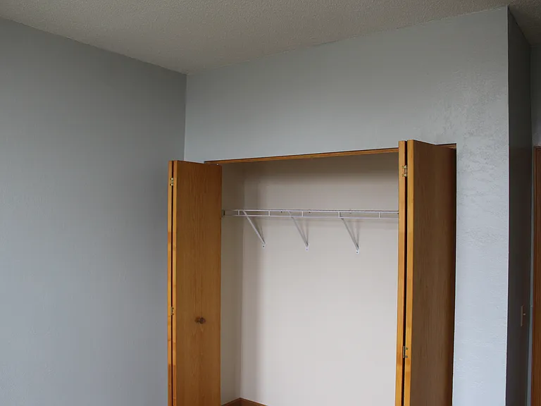 Jefferson Square Apartments — Photo 17