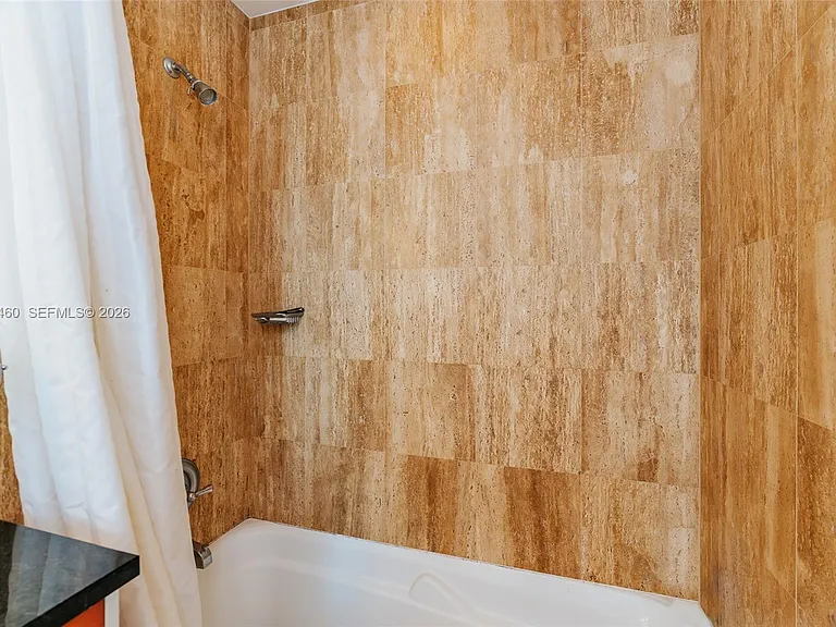 300 S Biscayne Blvd #T-3702 — Photo 16