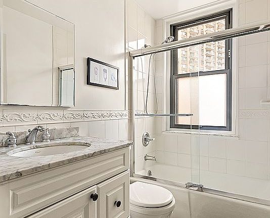 5th image of 2025 Broadway APT 8E