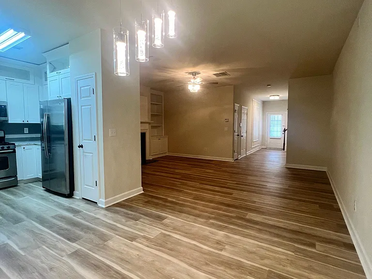 1641 Northgate Mill Dr — Photo 12