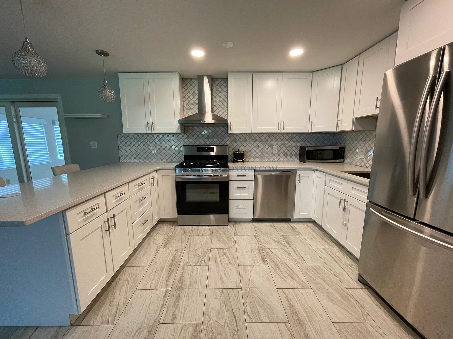 5 bed, 2.0 bath, 2100 sqft, $900 — Photo 3