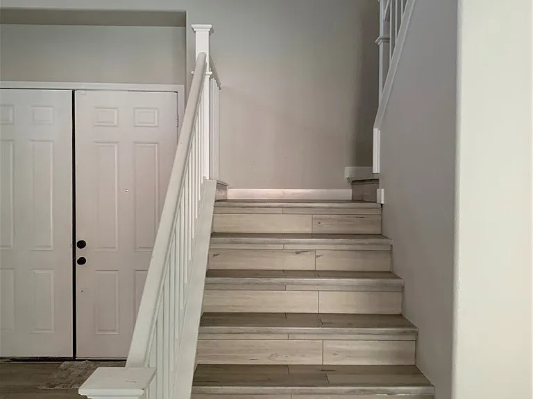 6616 Black Oaks St — Photo 4