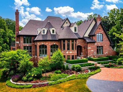 4N675 Old Farm Rd, St Charles, IL, 60175
