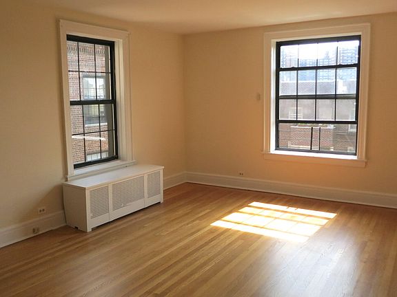 2nd image of 6860 108th St APT 4H