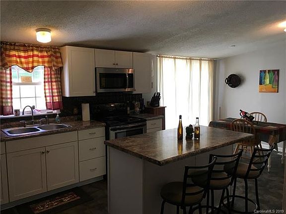 5th image of 144 Wright Ln
