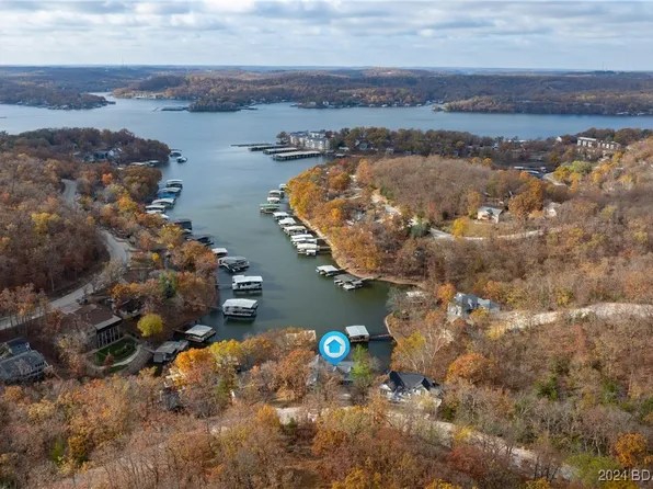 1799 Sweetwater Dr, Lake Ozark, MO 65049
