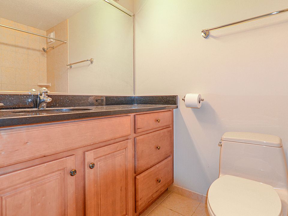 1st image of 405 N Wabash Ave Unit 202