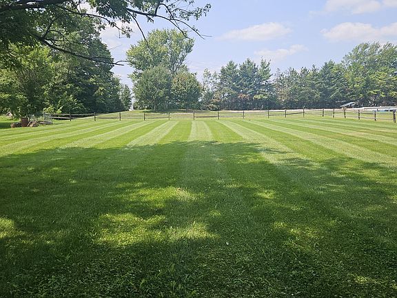 5th image of 2926 N Billman Rd