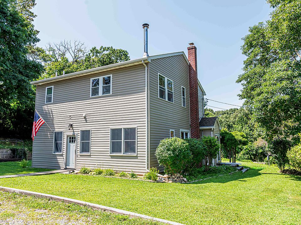 1st image of 64 Huntington Rd