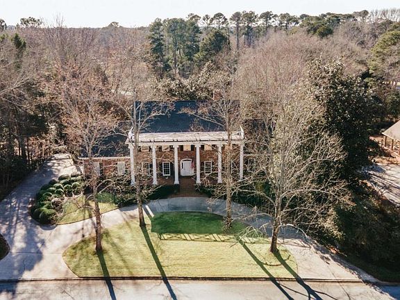 3rd image of 278 Moss Side Dr