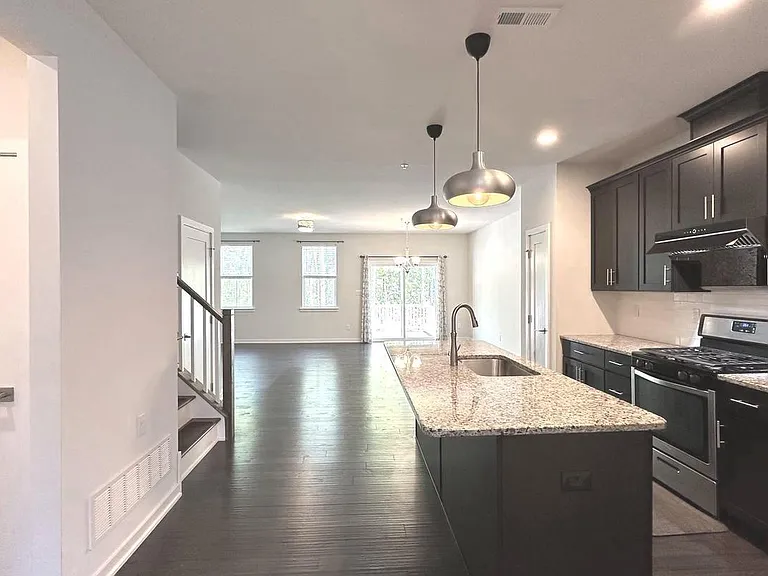 229 Wynstone Ct — Photo 6