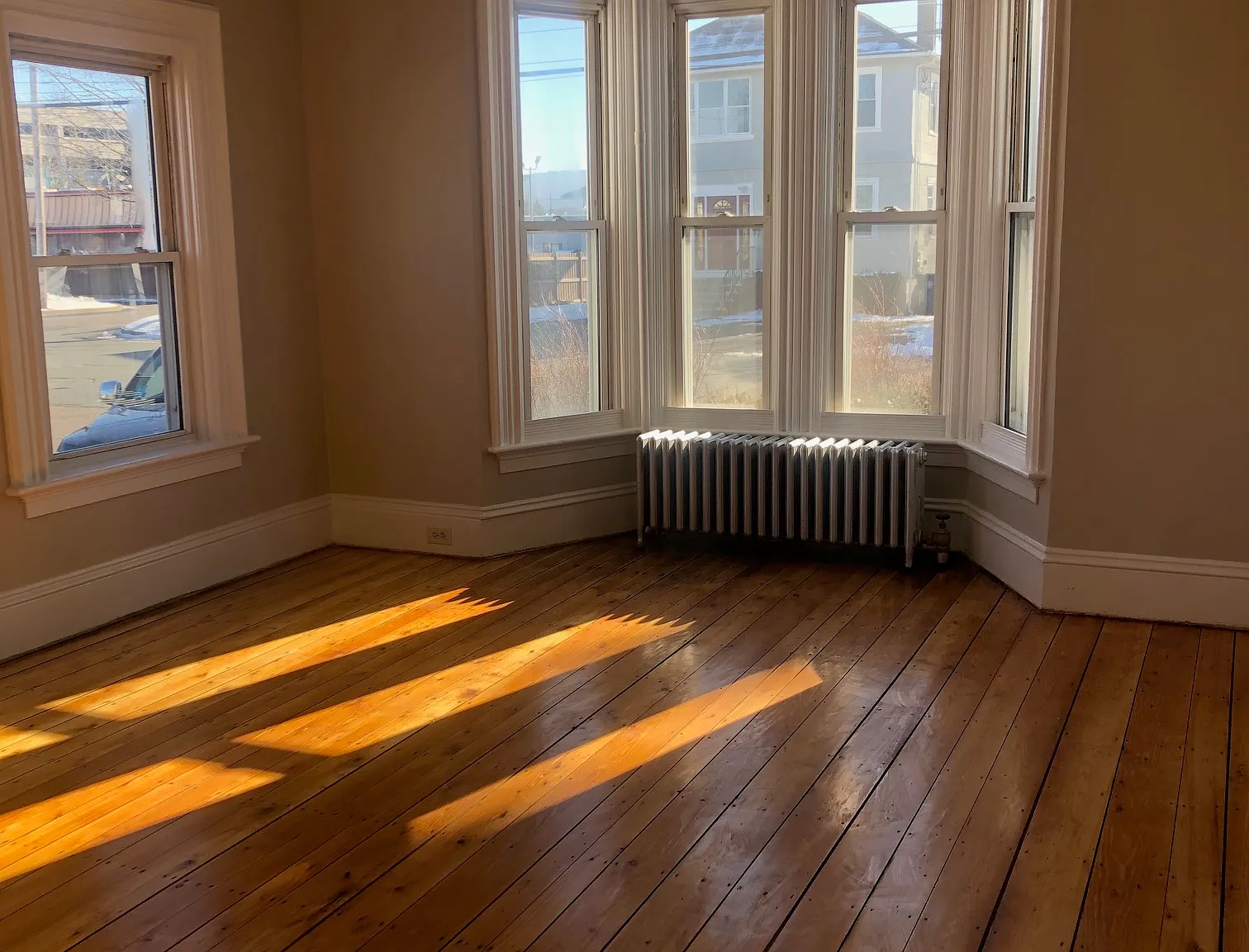 2 bed, 1061 sqft, $2,200 — Photo 2
