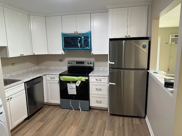 124 Klein Creek Ct #5E, Carol Stream, IL 60188