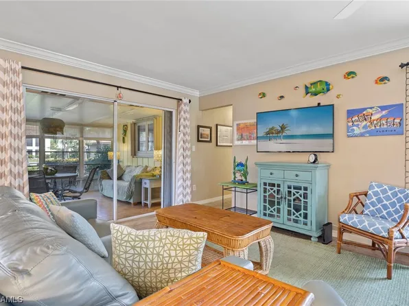 4267 Island Cir APT D, Fort Myers, FL 33919