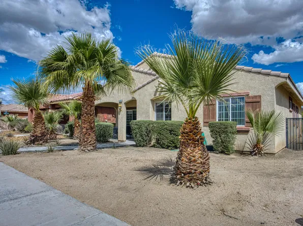67824 Rio Largo Rd, Cathedral City, CA 92234