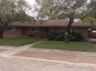 462 Montclair Dr, Corpus Christi, TX 78412