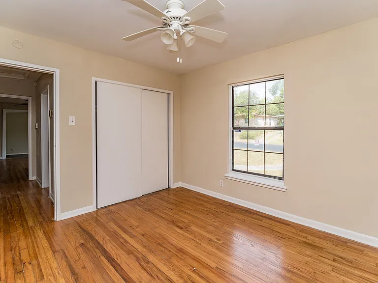 530 Sumner Dr — Photo 10