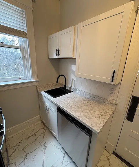 220 Loraine Ave #3 — Photo 5