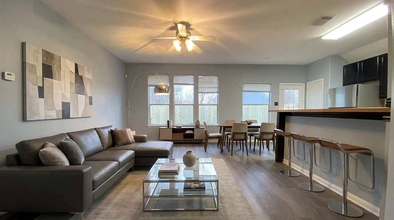 3 bed, 2.0 bath, 1291 sqft, $2,250 — Photo 4