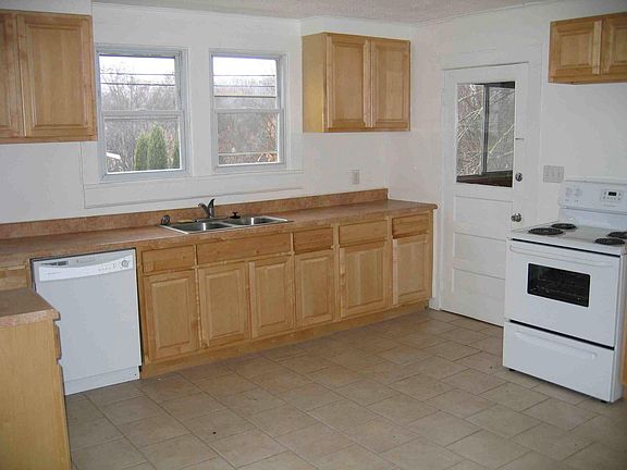 3rd image of 229 Haywood Ave