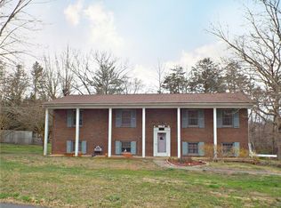 3018 Mac Dr, Hudson, NC 28638