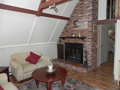 5th image of 44072 Woodman Dr